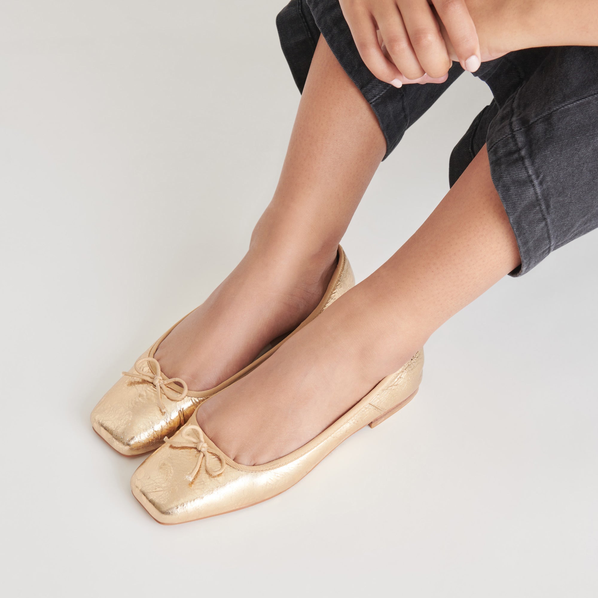 ANISA BALLET FLATS GOLD DISTRESSED LEATHER - re:vita
