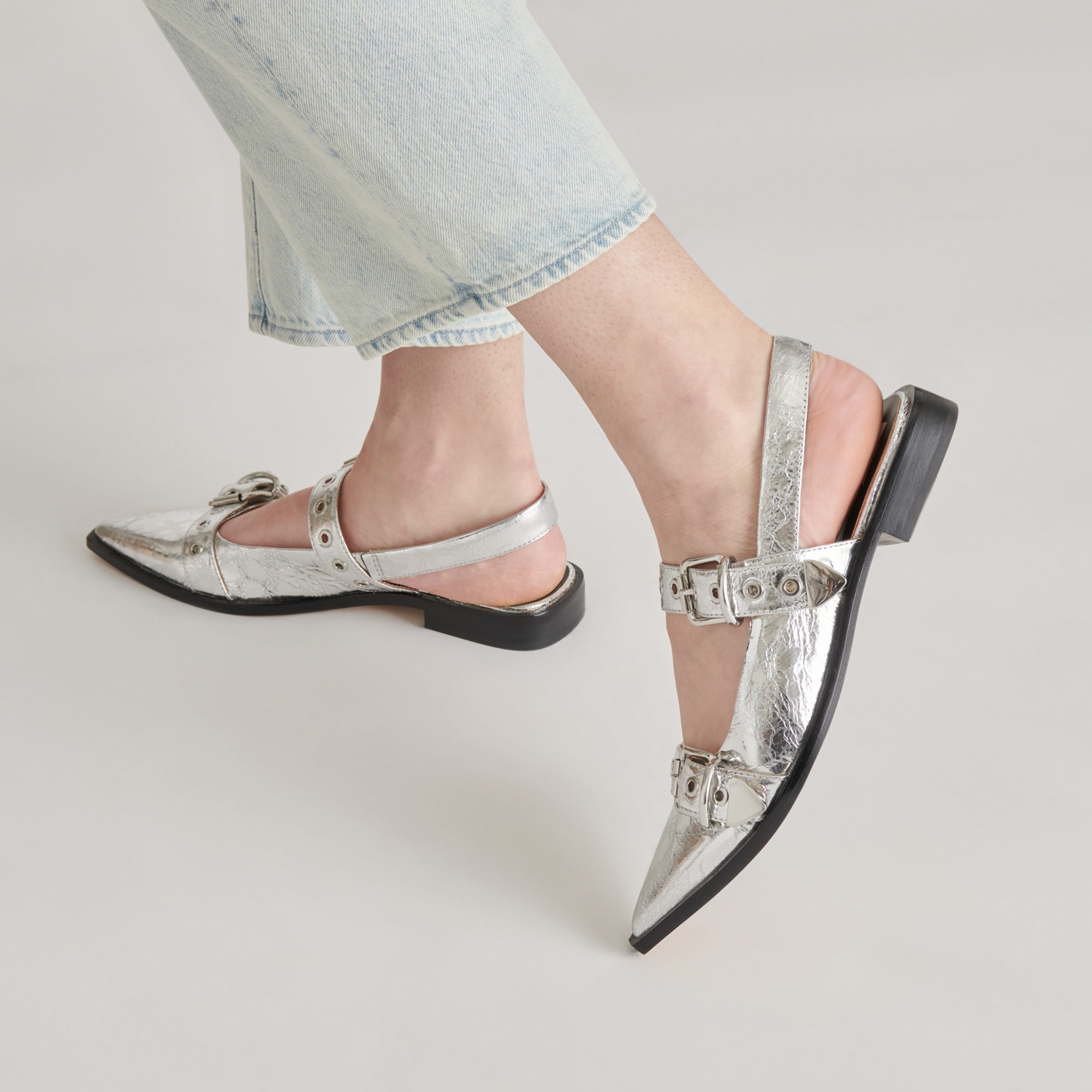LABELL FLATS SILVER DISTRESSED LEATHER - re:vita