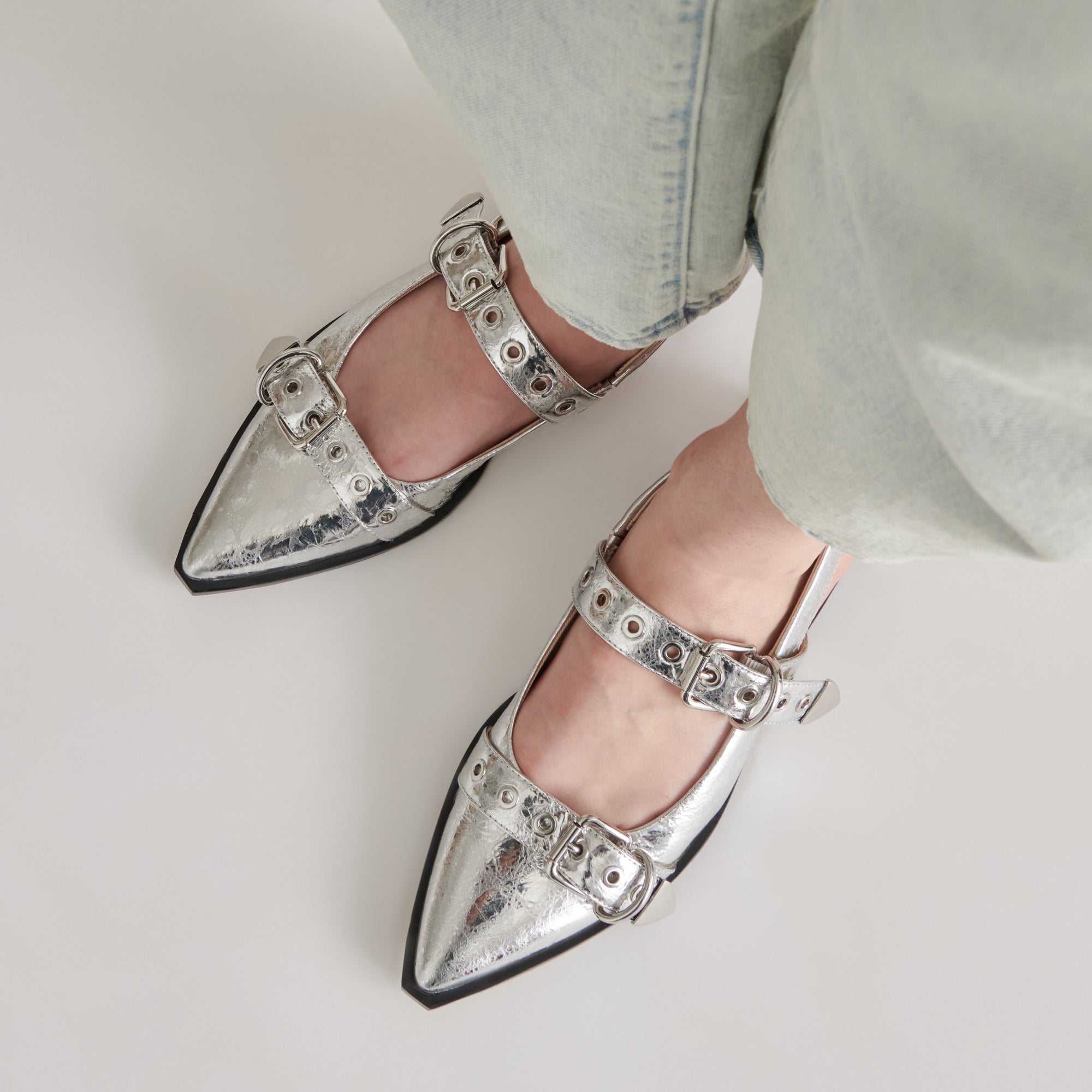 LABELL FLATS SILVER DISTRESSED LEATHER - re:vita