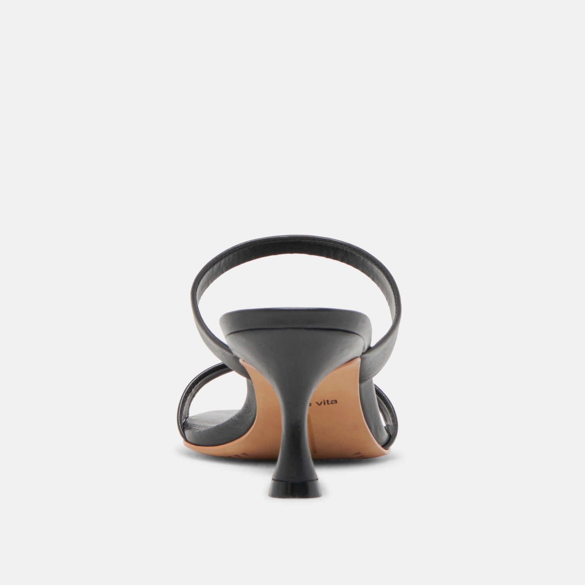 GENORA WIDE HEELS BLACK LEATHER