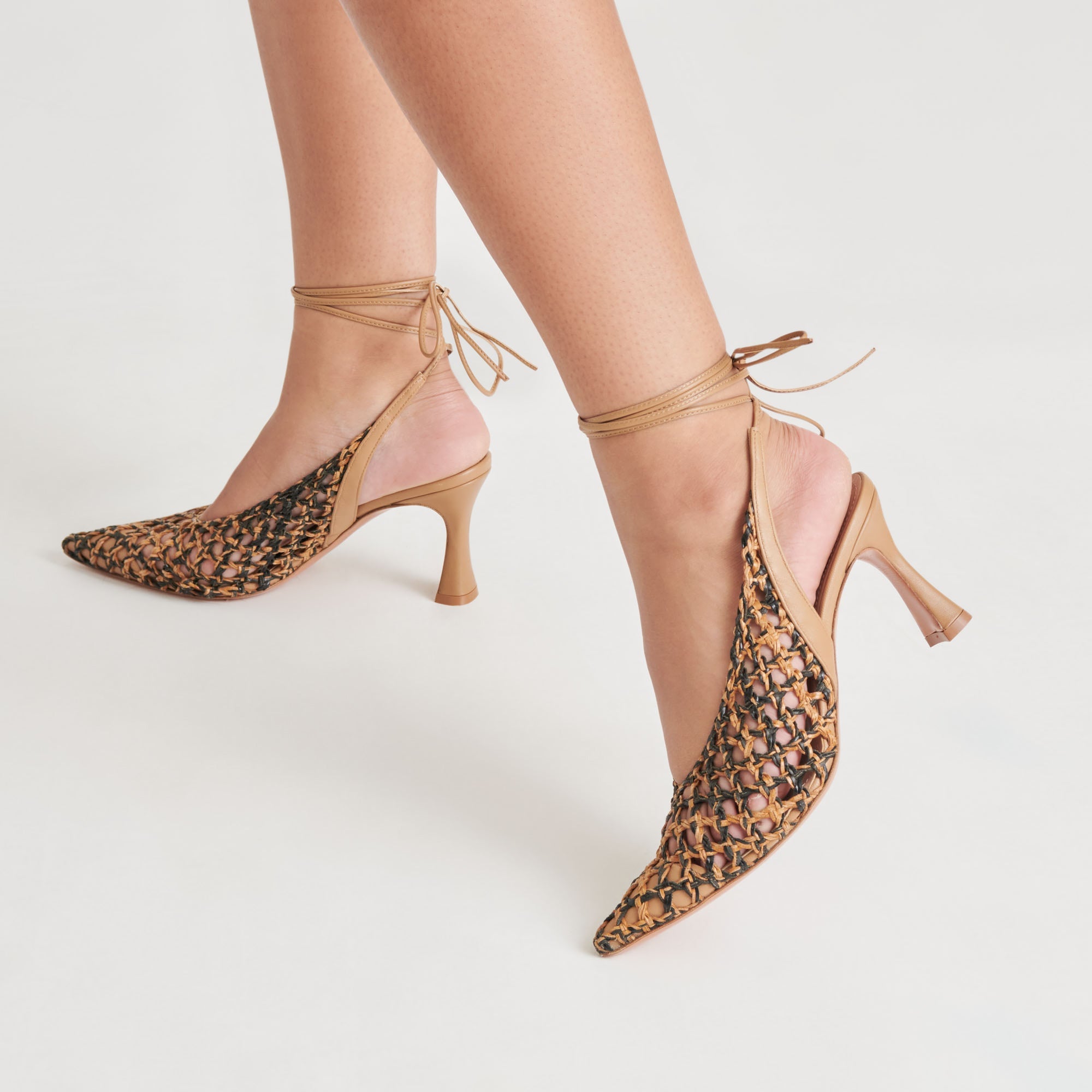 GESICA HEELS BLACK NATURAL WOVEN