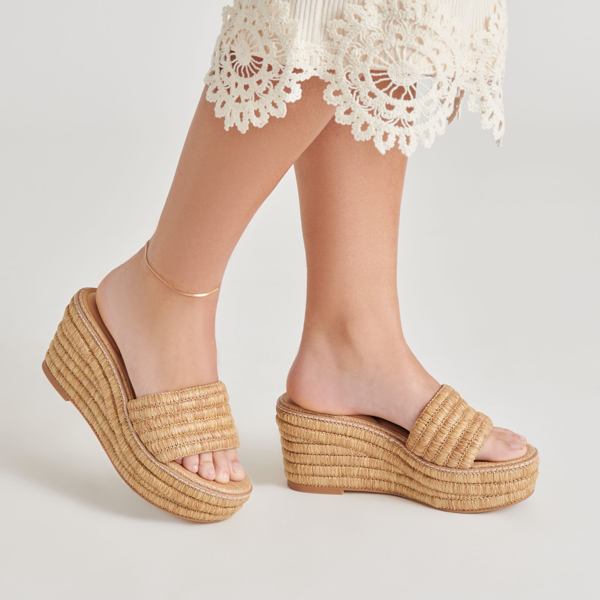 THRONE WEDGES LT NATURAL RAFFIA