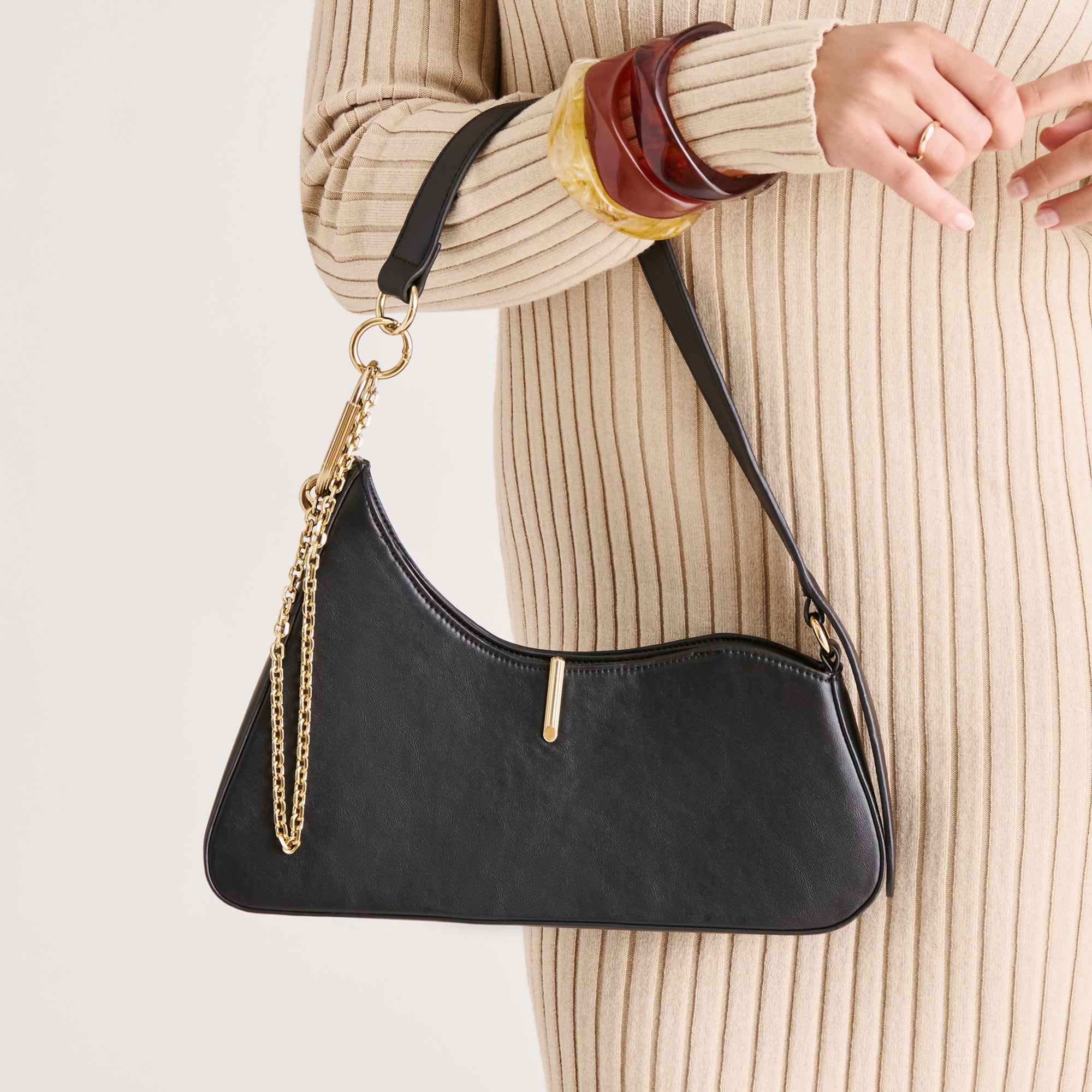 PRYA SHOULDER BAG BLACK LEATHER