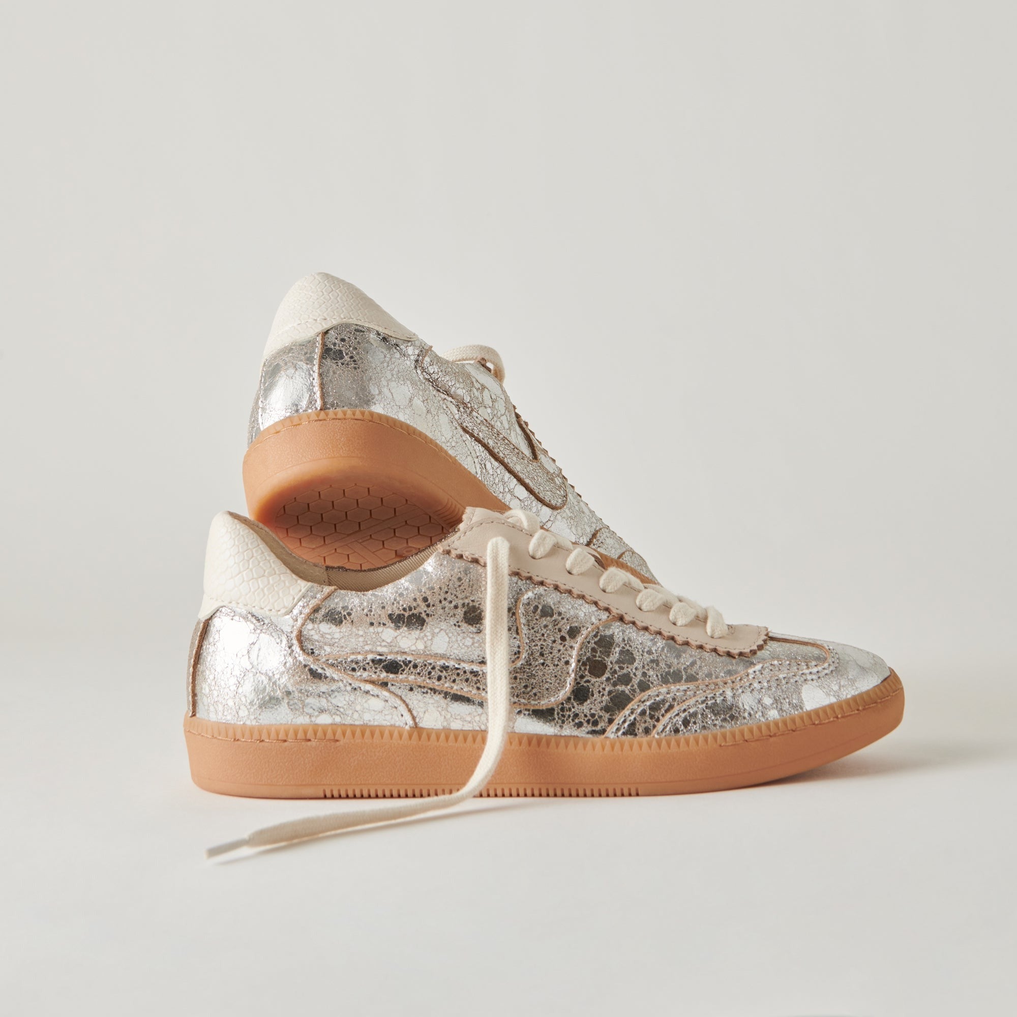 NOTICE SNEAKERS SILVER DISTRESSED LEATHER - re:vita