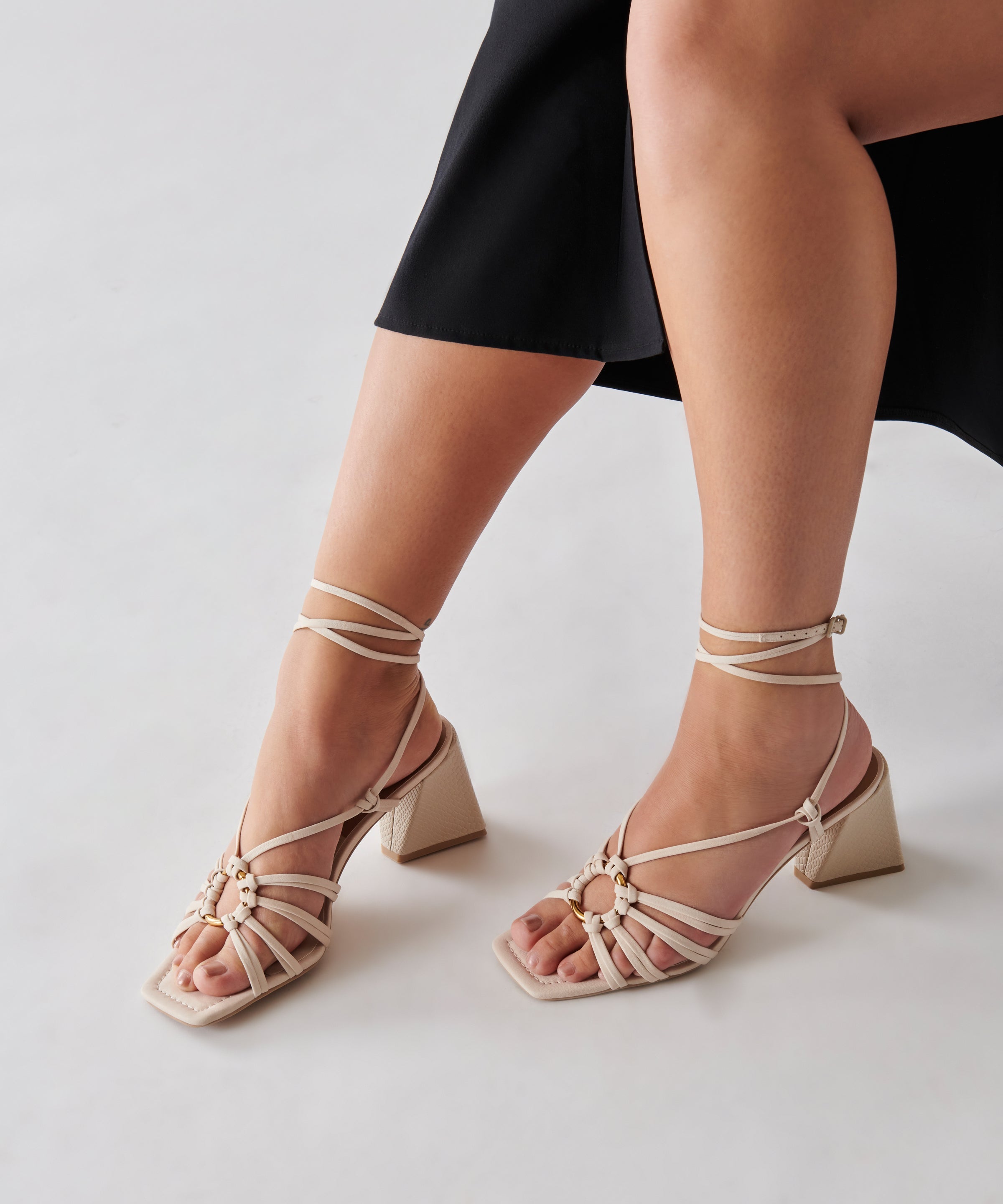 KASH SANDALS IVORY NUBUCK - re:vita