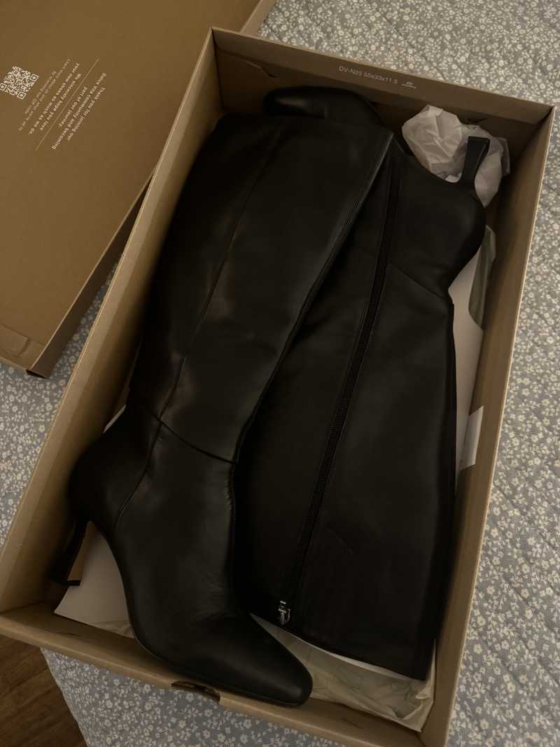 GYRA WIDE CALF BOOTS BLACK LEATHER - re:vita